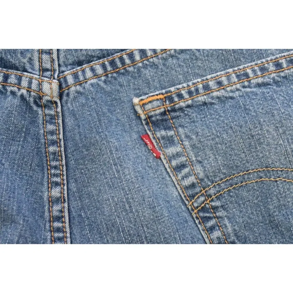 Levis color blue 